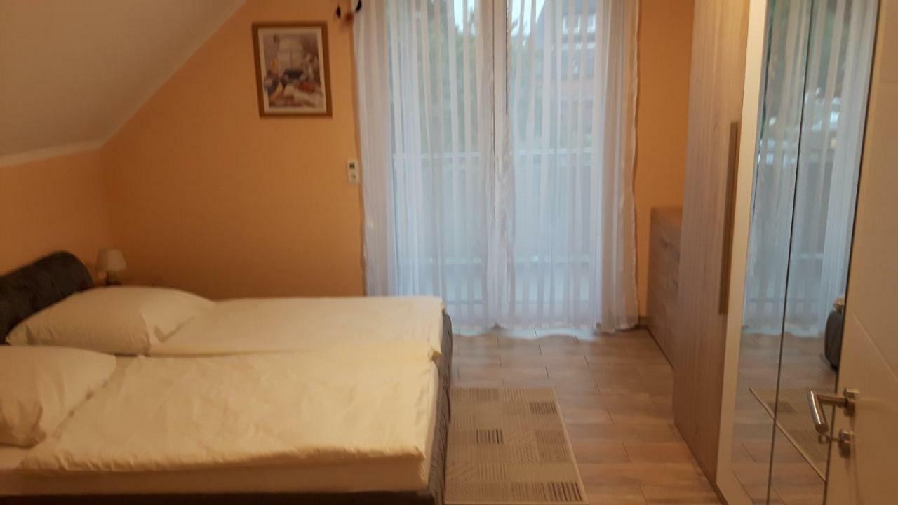 Ferienwohnung Deussen Blessem Exterior foto